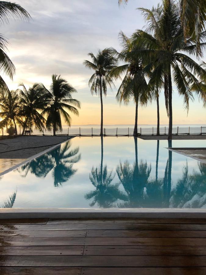 81 Palms Resort Nembrala Eksteriør billede
